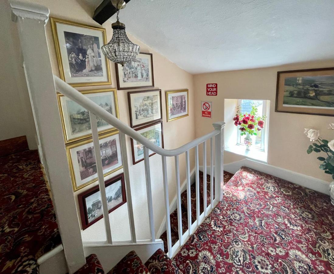 Apsley Villa Guest House. Cirencester Exteriör bild