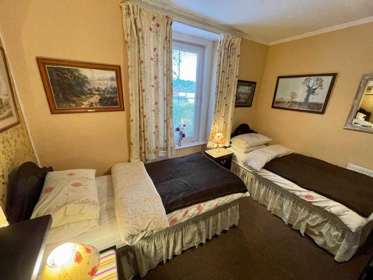 Apsley Villa Guest House. Cirencester Exteriör bild
